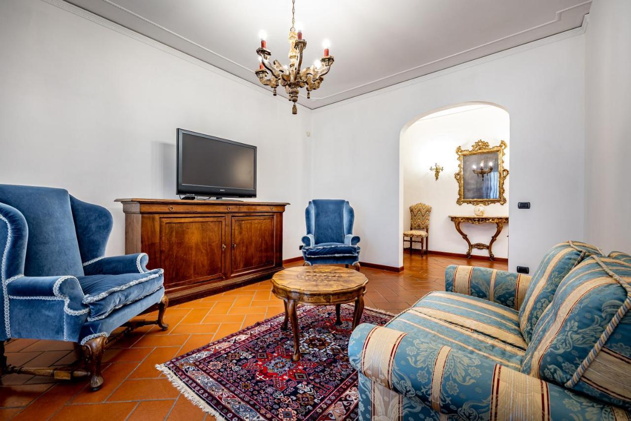 Yid Elegant Apt With Garage 佛罗伦萨 外观 照片
